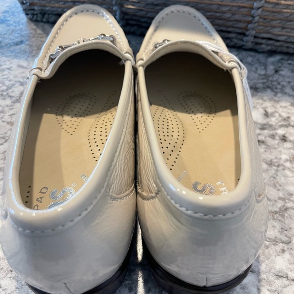 SAS Metro Bone Patent Leather Loafers with Horsebit Detail - Picture 5 of 7